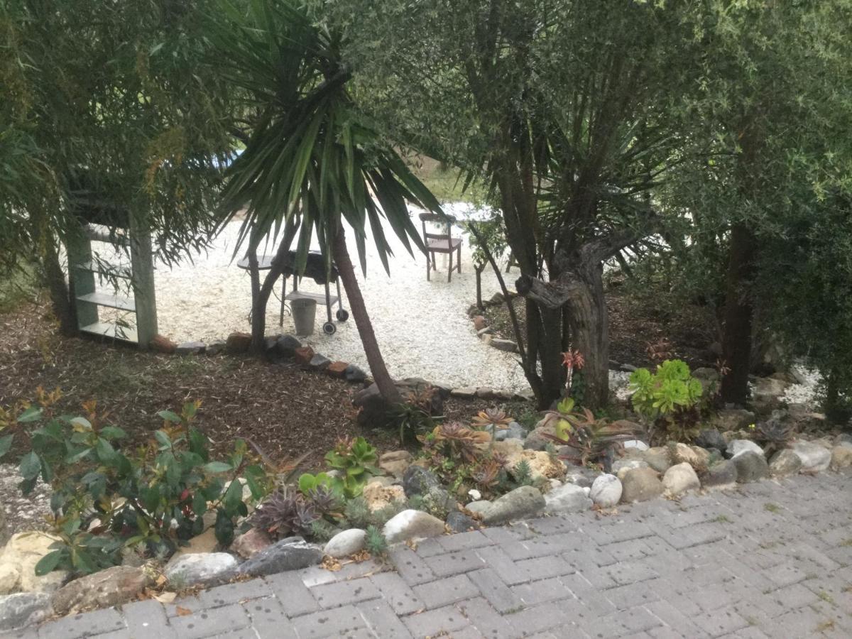 Finca El Rio, The Studio Self Catering With Pool And Hydrotherapy Jacuzzi Set In Beautiful Gardens, Guaro المظهر الخارجي الصورة